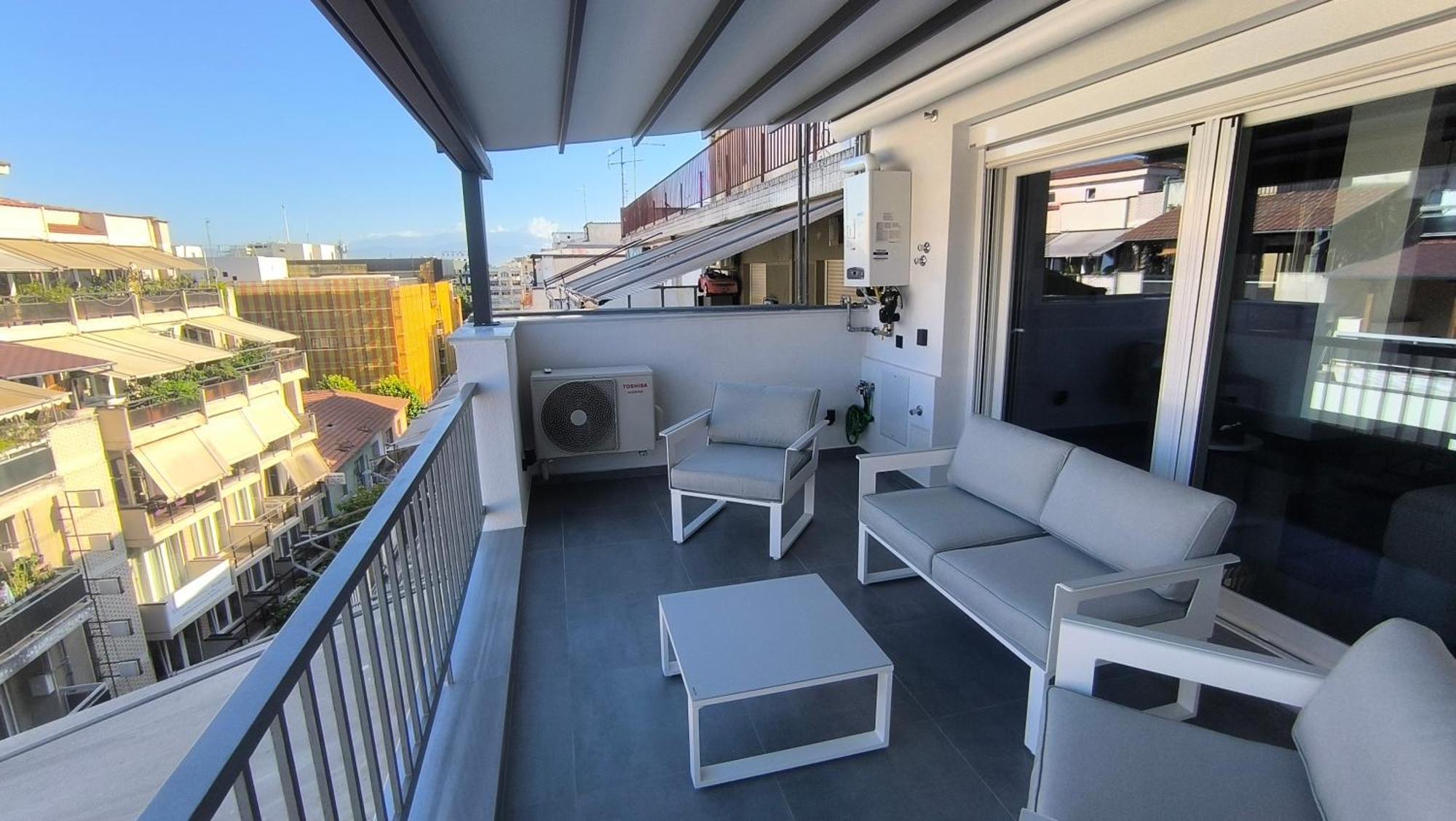 Larisa Absolute Suites, Sky View Smart Home Kültér fotó