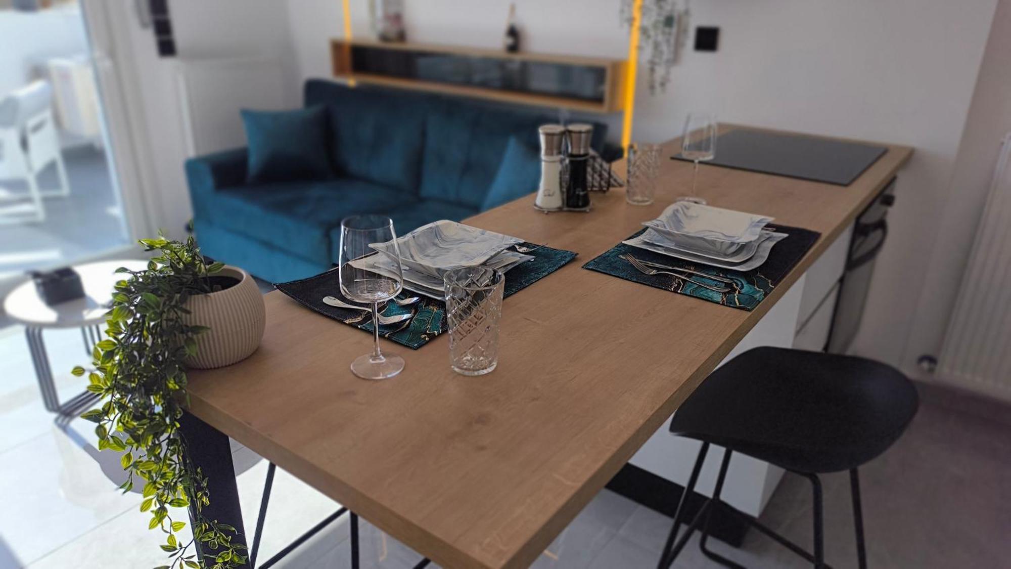 Larisa Absolute Suites, Sky View Smart Home Kültér fotó