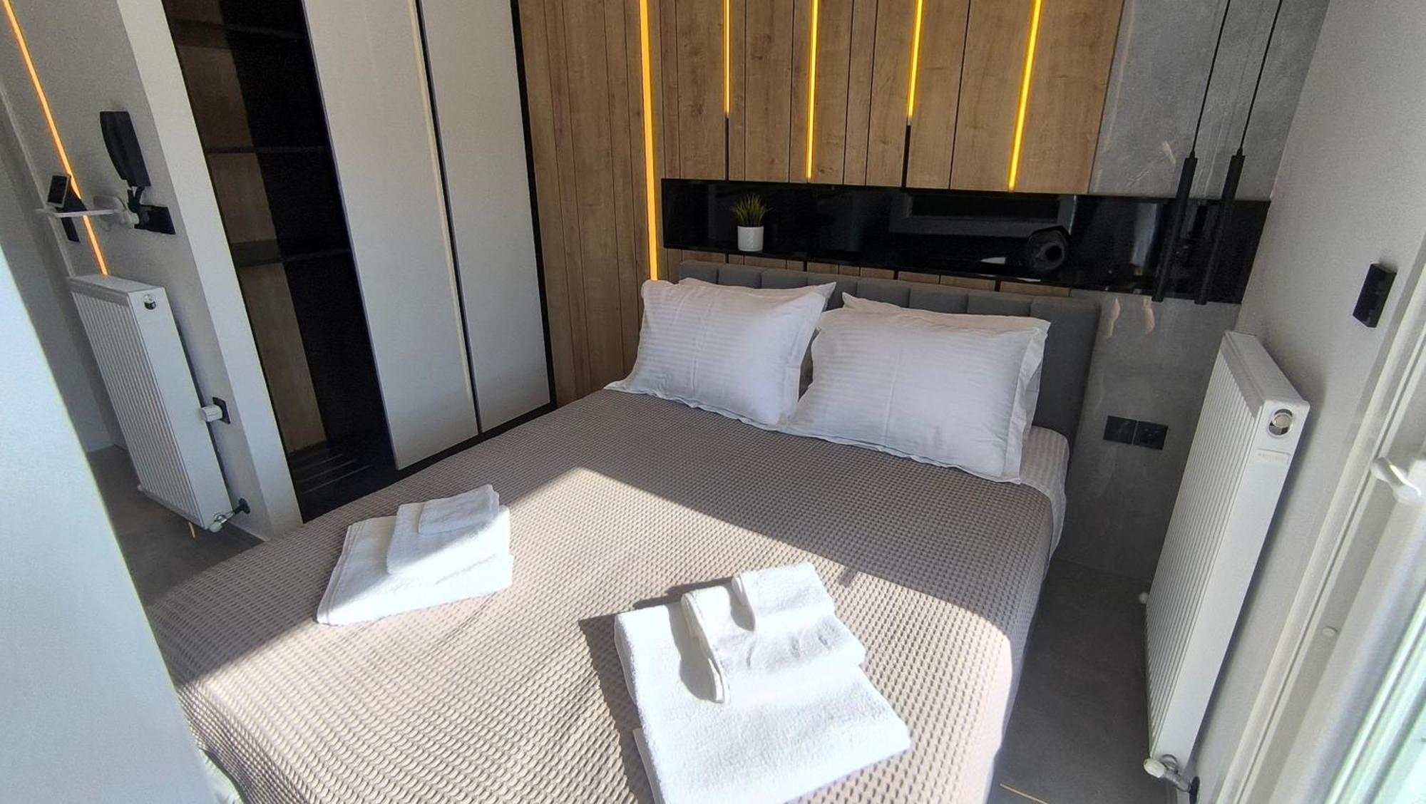 Larisa Absolute Suites, Sky View Smart Home Kültér fotó