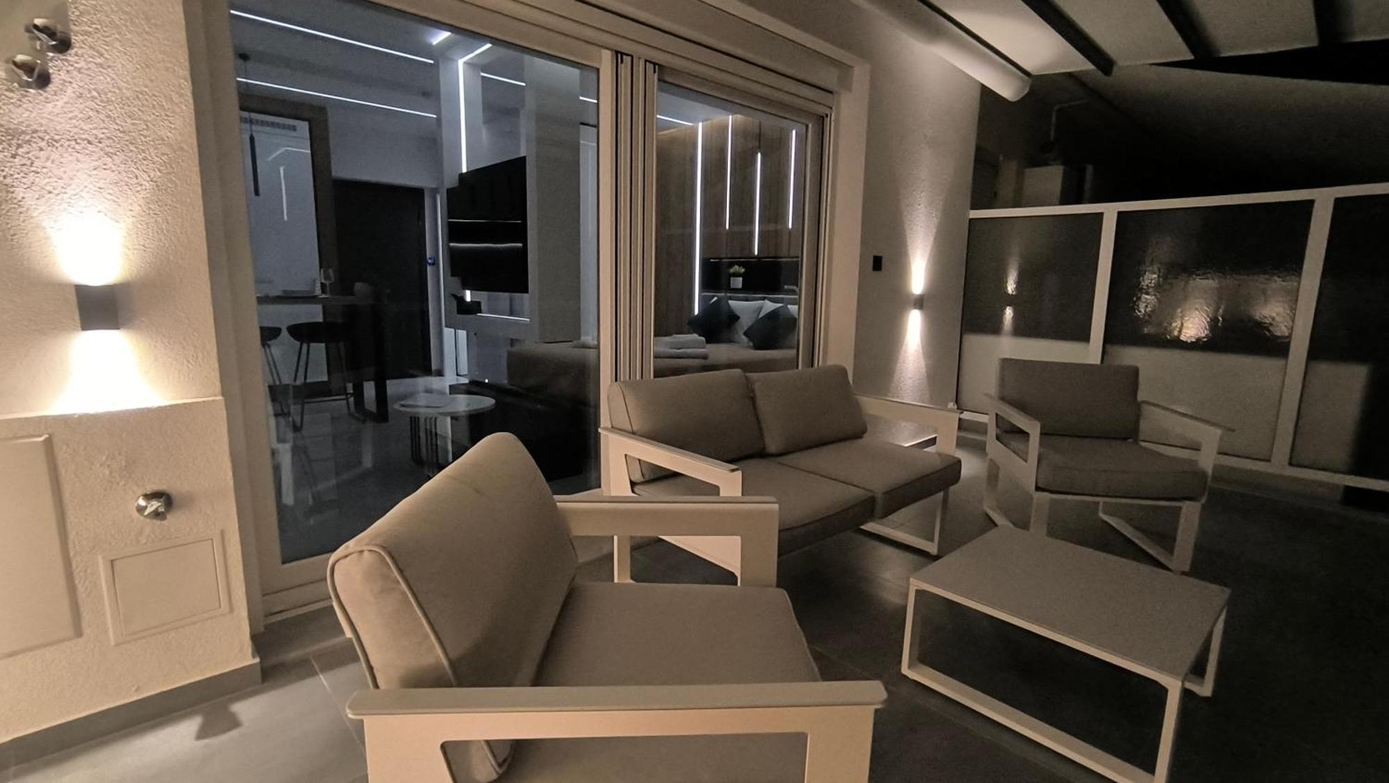 Larisa Absolute Suites, Sky View Smart Home Kültér fotó