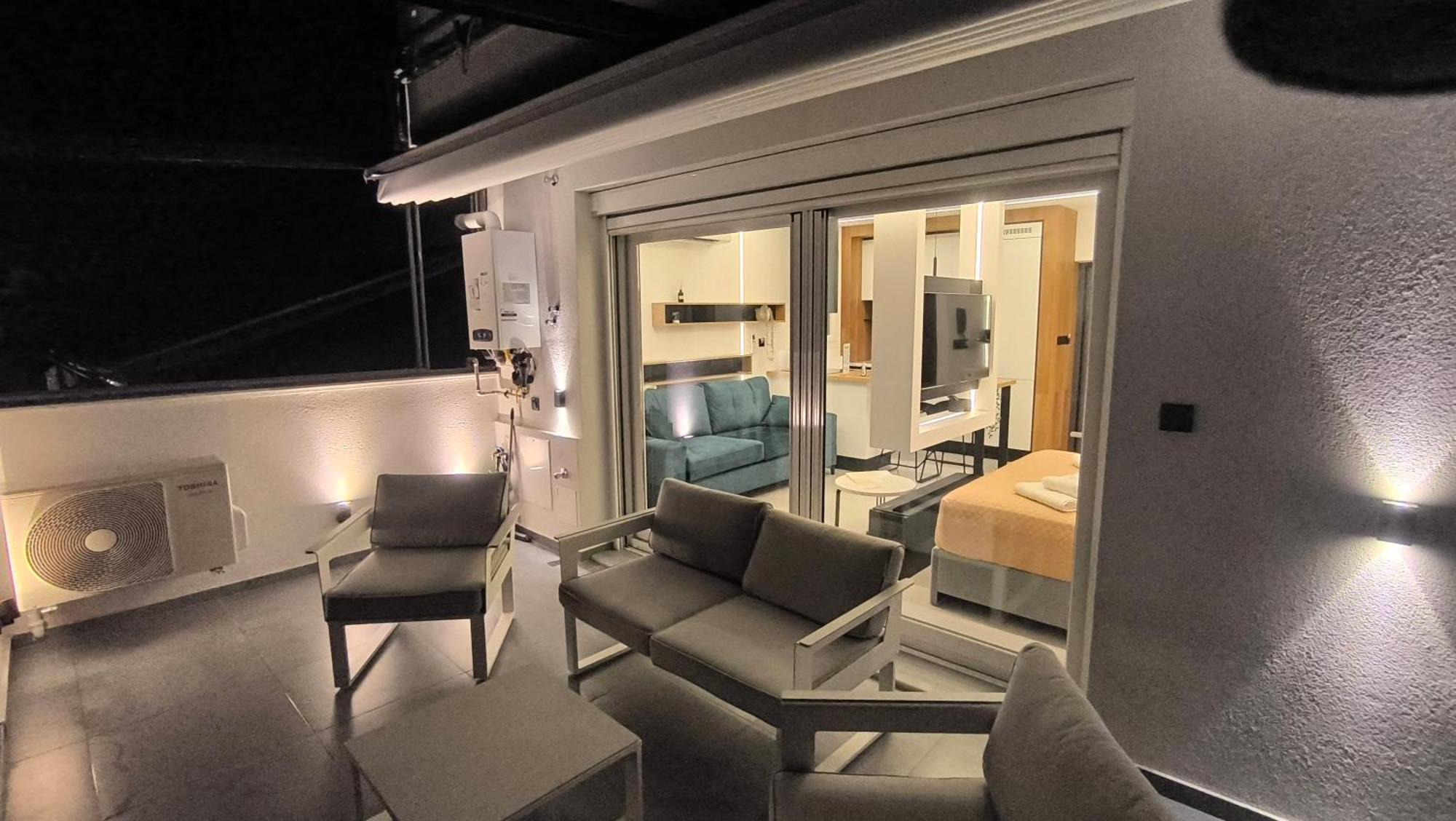 Larisa Absolute Suites, Sky View Smart Home Kültér fotó